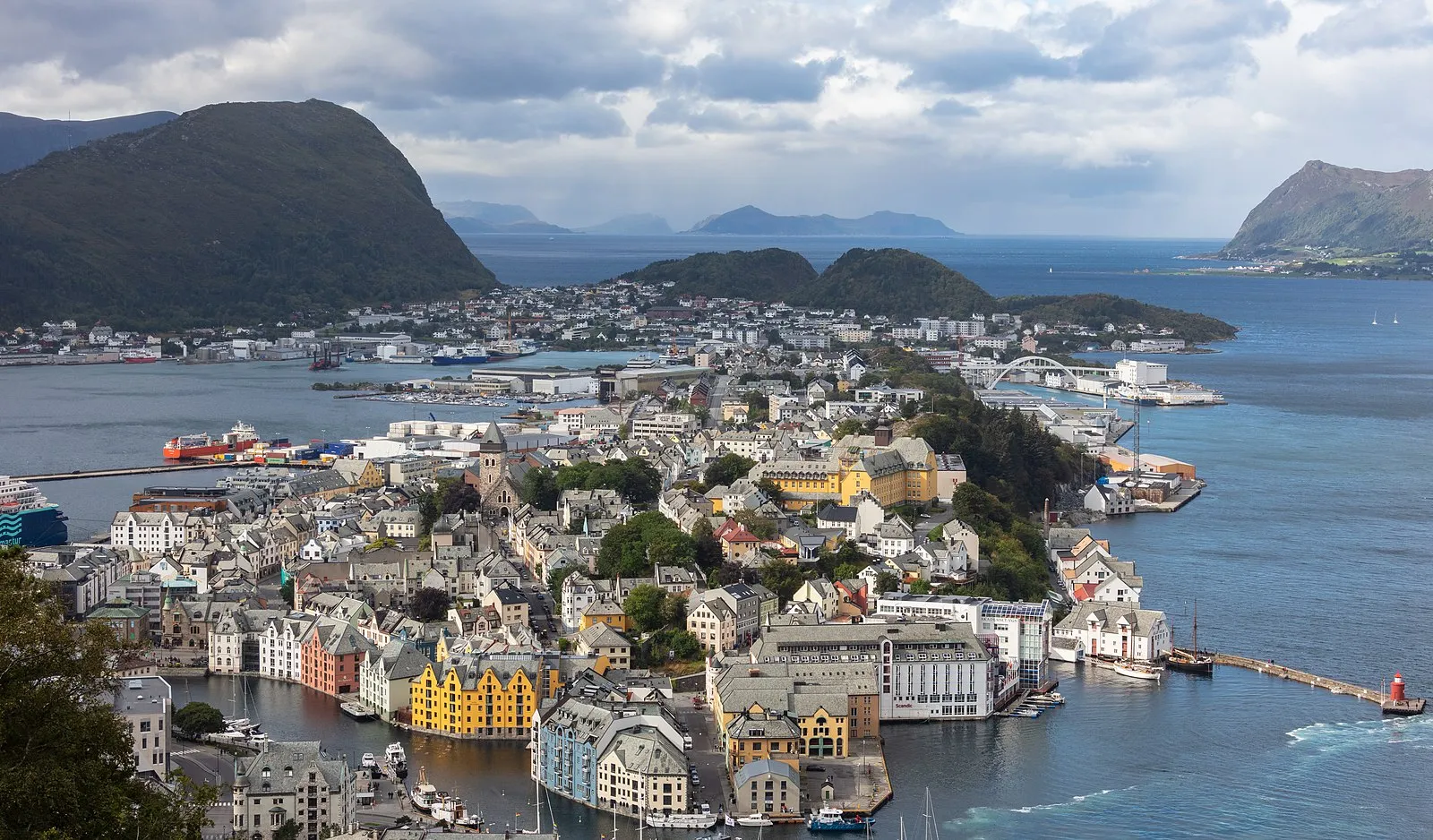 Classic Aksla viewpoint of Ålesund Art Nouveau town, fjord islands, and mountains