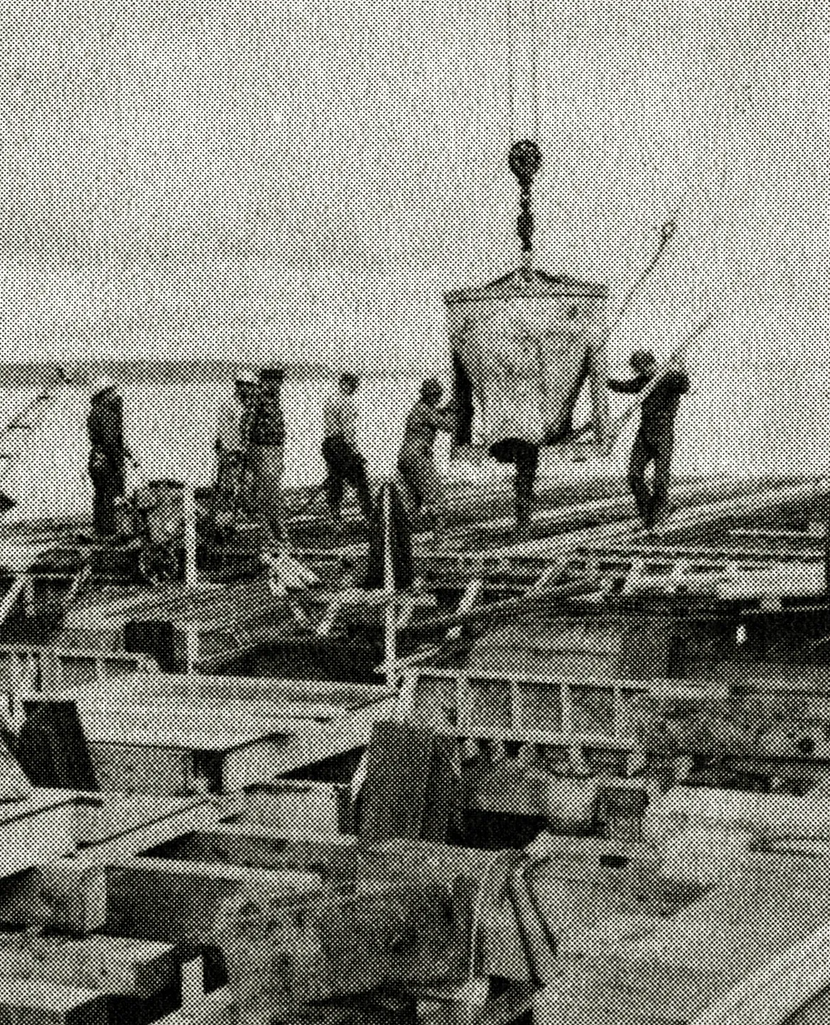 Alaska scenic highway with mountain views