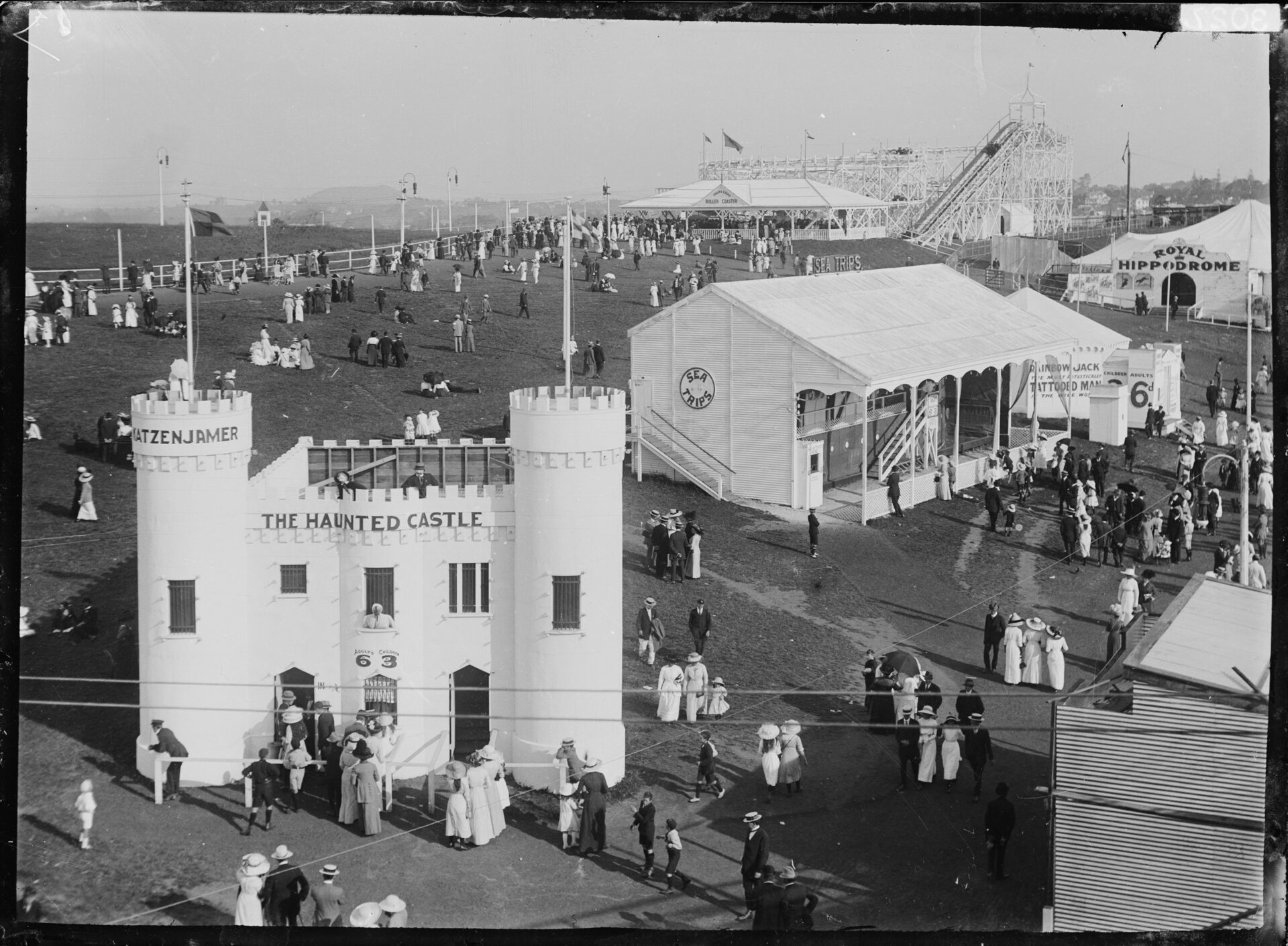 Ferry departing Auckland for Devonport with North Shore in background