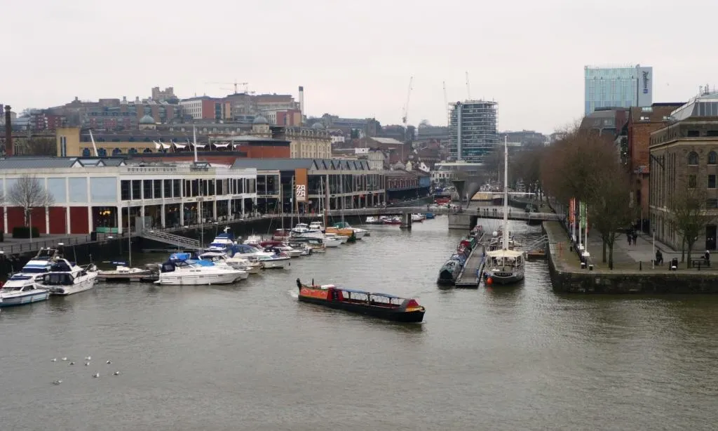 Neoclassical Château Margaux mansion with columned entrance rising from vineyard