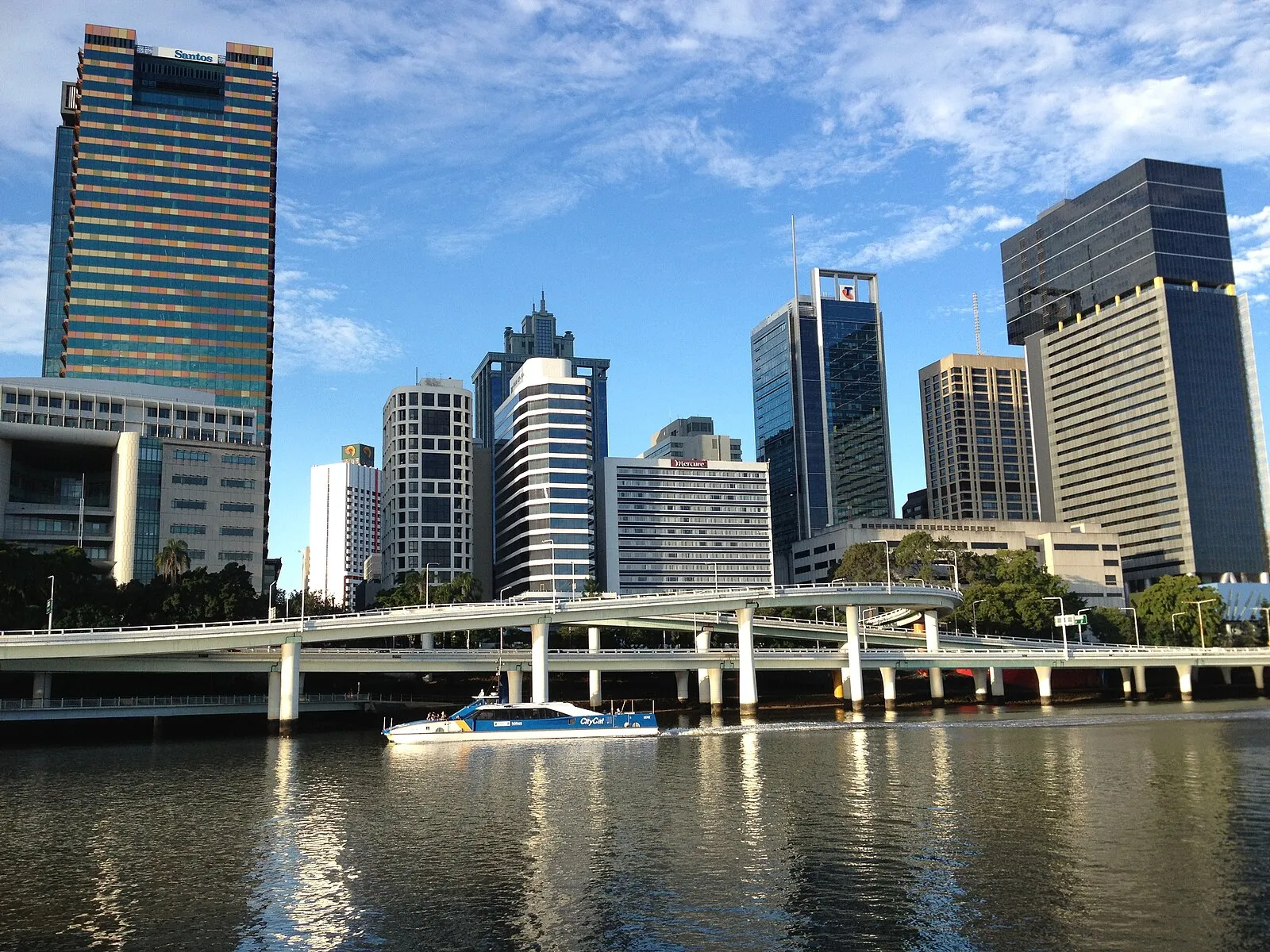 Panoramic view of Brisbane city from Mount Coot-tha lookout