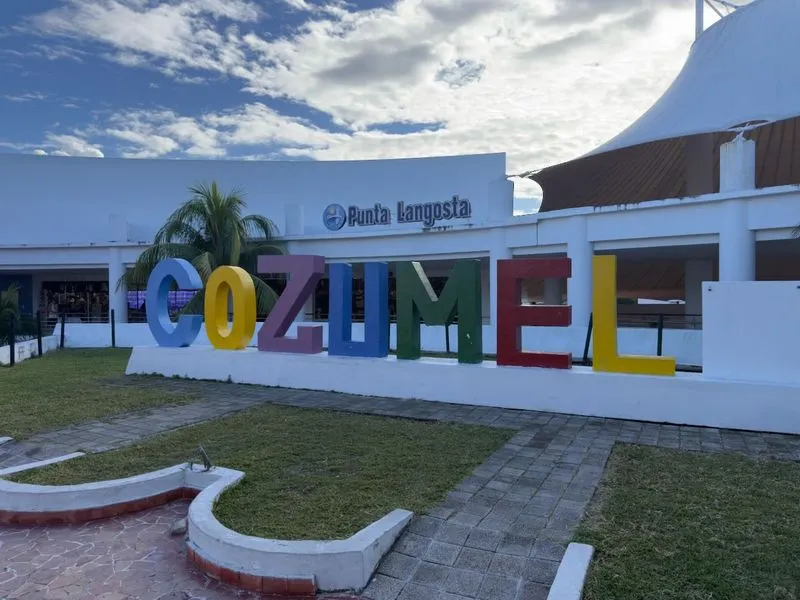 Cozumel coastal scenery showing vibrant Caribbean blues and tropical vegetation