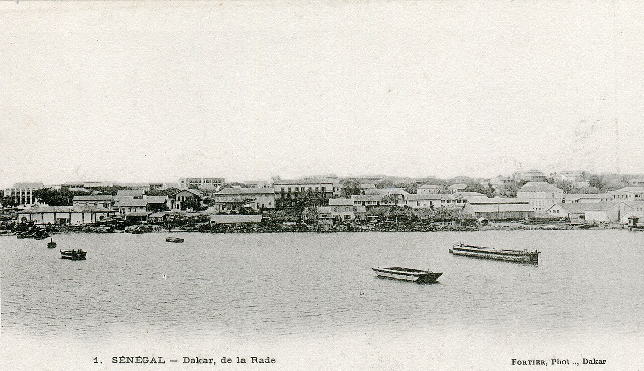 Vintage postcard: SÉNÉGAL — Dakar, de la Rade, by Fortier