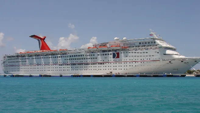 Grand Turk lighthouse overlooking the Atlantic