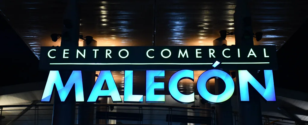 Guayaquil waterfront and Malecon 2000 along the Guayas River