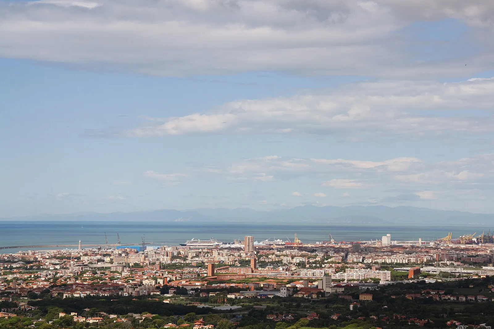 View of the Florence skyline from Piazzale Michelangelo with the Duomo prominent
