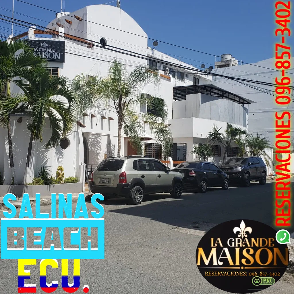 Street scene in Manta