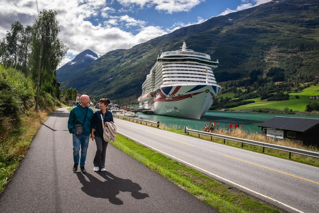 Attraction near Olden