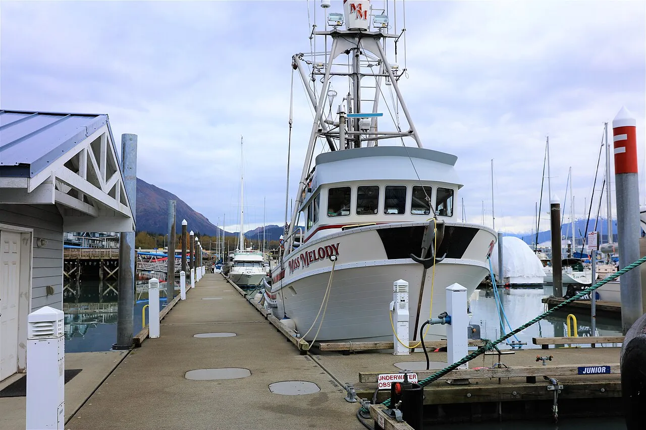 Waterfront scenery of Seward Alaska with mountains and boats