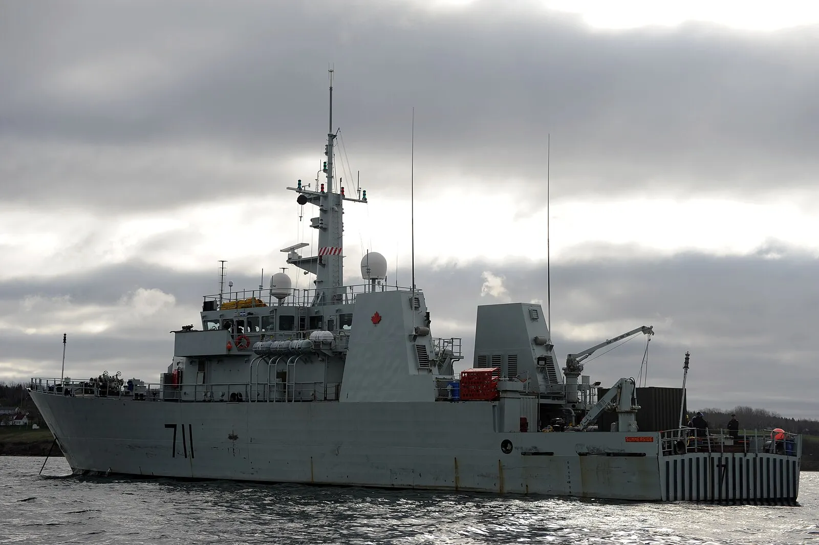 HMCS Summerside (711) Canadian Navy Kingston-class coastal defense vessel